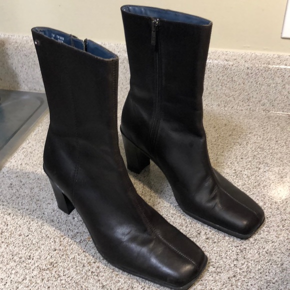 Tommy Hilfiger Shoes - Tommy Hilfiger Boots Booties Leather SZ 7.5M